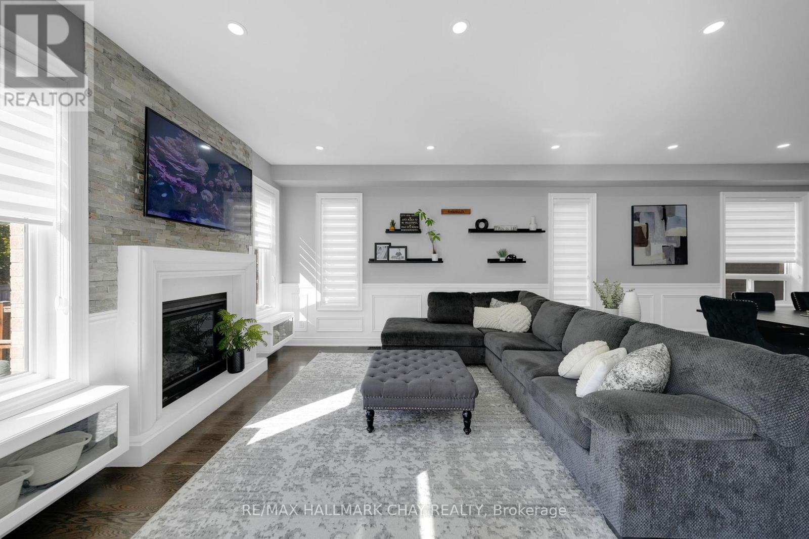 38 Sydie Lane, New Tecumseth, Ontario  L0G 1W0 - Photo 12 - N12439635