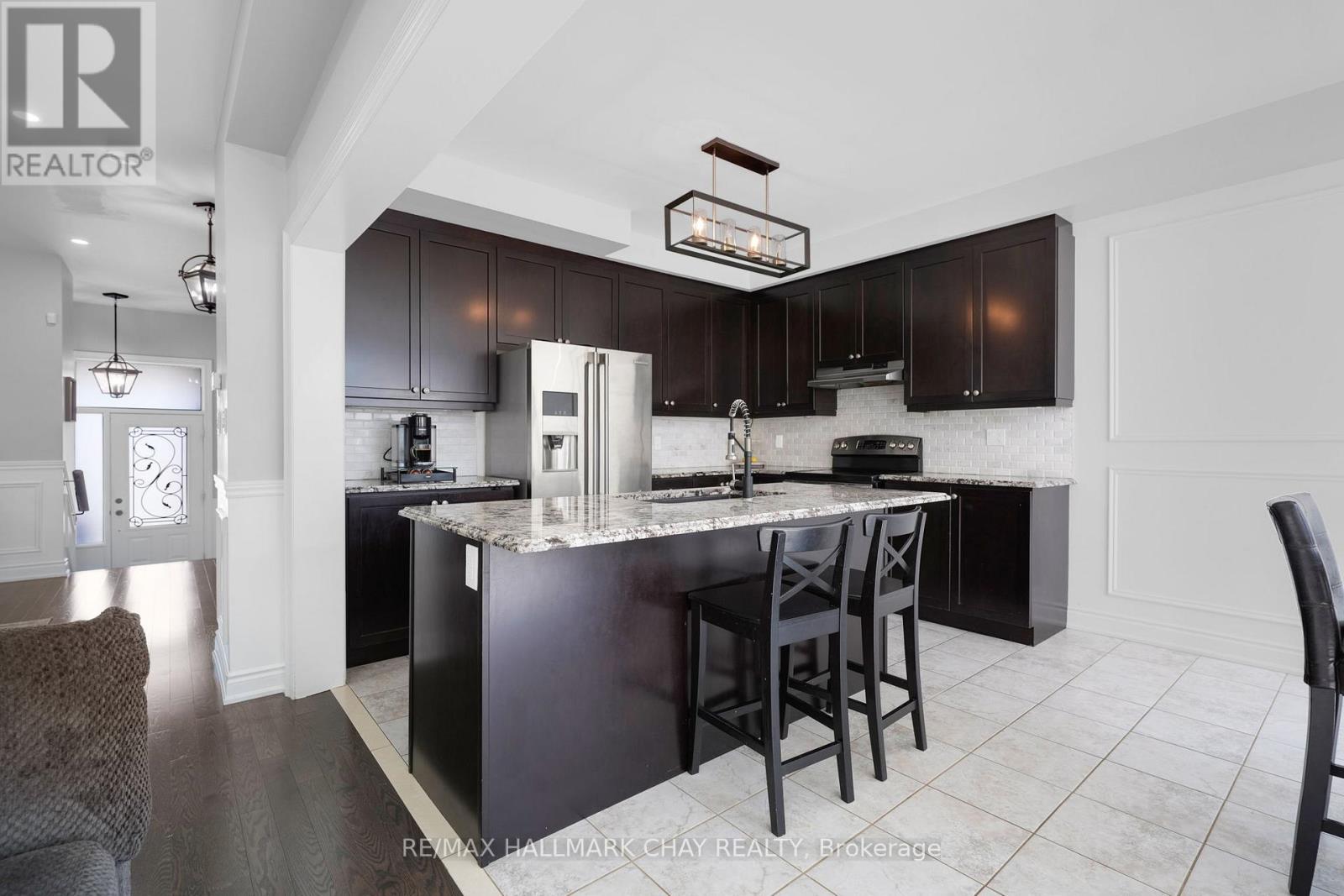 38 Sydie Lane, New Tecumseth, Ontario  L0G 1W0 - Photo 15 - N12439635