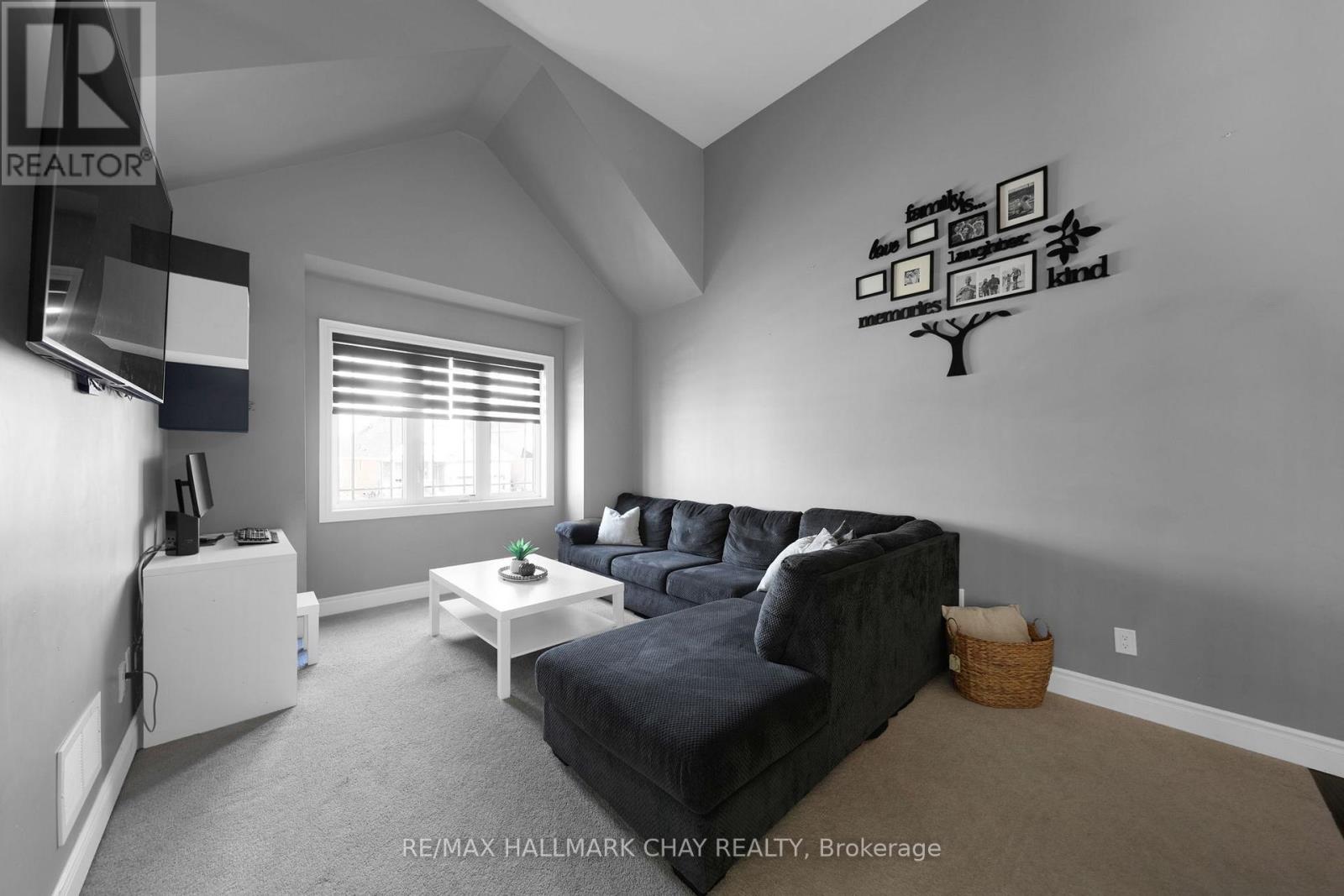 38 Sydie Lane, New Tecumseth, Ontario  L0G 1W0 - Photo 23 - N12439635