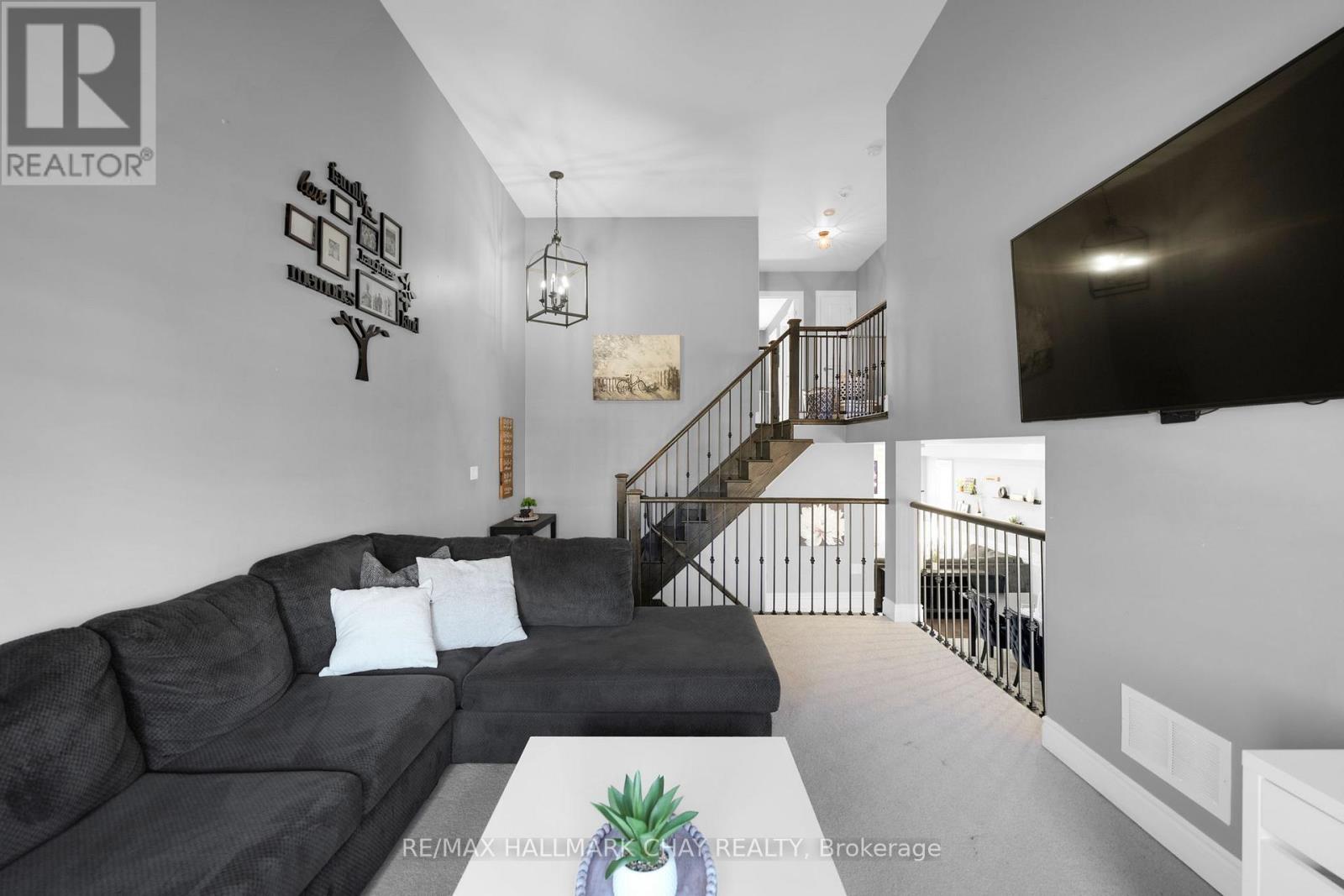 38 Sydie Lane, New Tecumseth, Ontario  L0G 1W0 - Photo 24 - N12439635