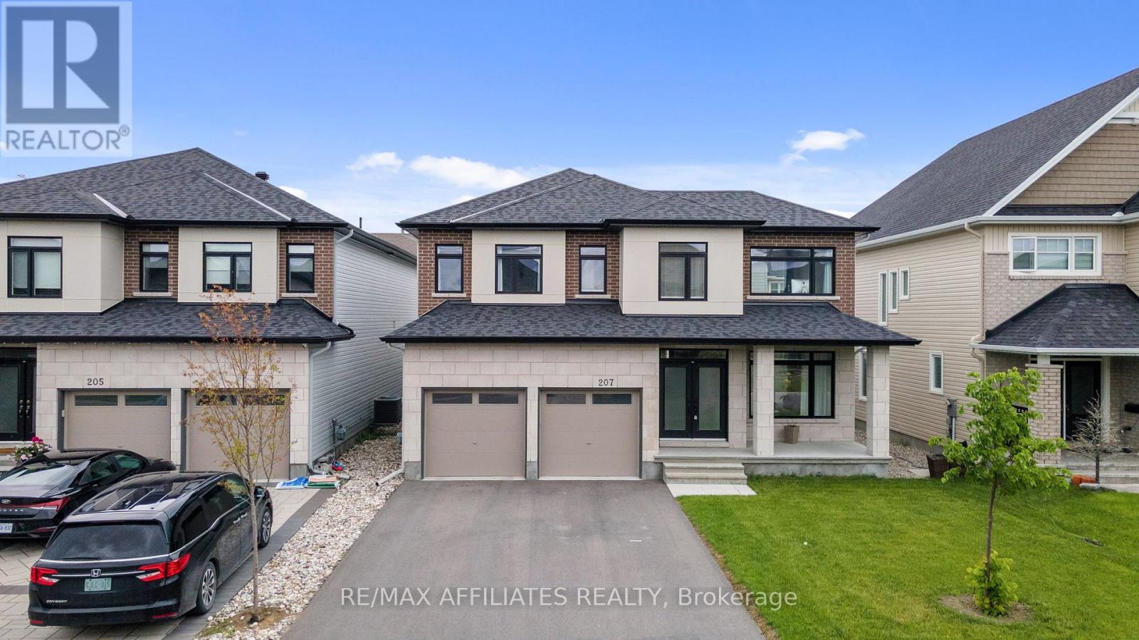 207 OSTERLEY WAY, Ottawa, Ontario