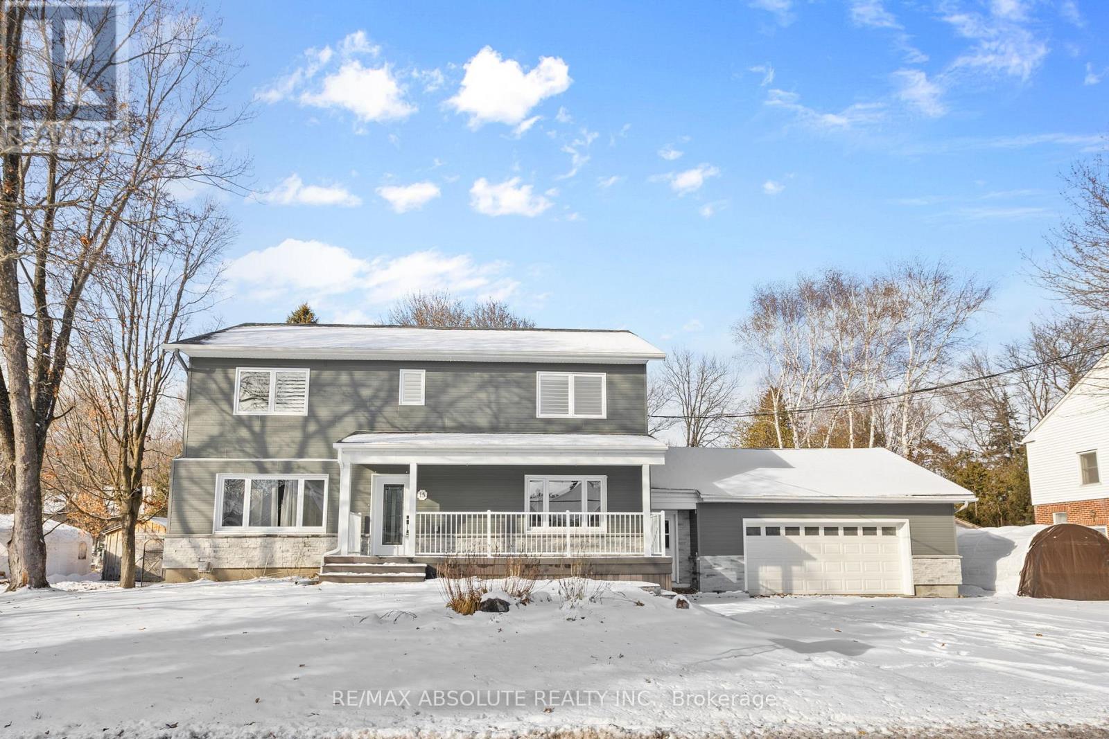 15 MANCHESTER STREET, Ottawa, Ontario