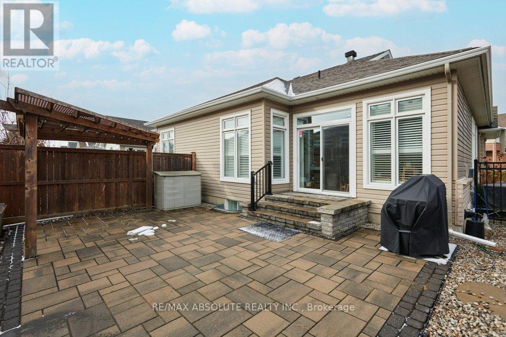 176 Minoterie Ridge, Ottawa, Ontario  K2H 8S1 - Photo 31 - X12593144
