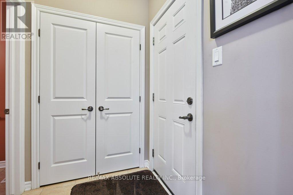 176 Minoterie Ridge, Ottawa, Ontario  K2H 8S1 - Photo 16 - X12593144