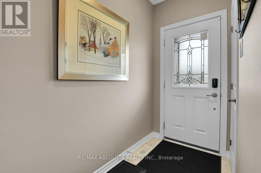 176 Minoterie Ridge, Ottawa, Ontario  K2H 8S1 - Photo 6 - X12593144