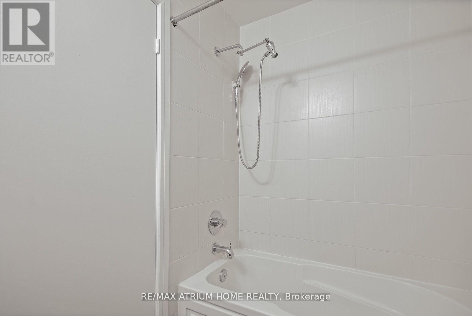 Ph09 - 35 Brian Peck Crescent, Toronto, Ontario  M4G 0A5 - Photo 8 - C12567076