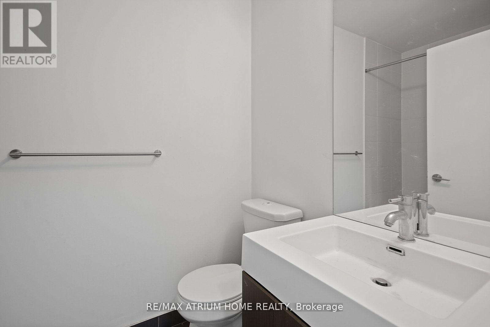 Ph09 - 35 Brian Peck Crescent, Toronto, Ontario  M4G 0A5 - Photo 7 - C12567076