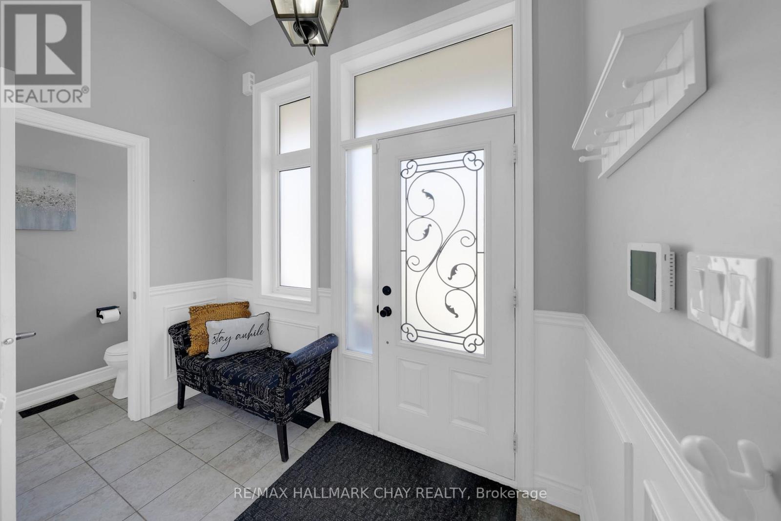 38 Sydie Lane, New Tecumseth, Ontario  L0G 1W0 - Photo 8 - N12439635