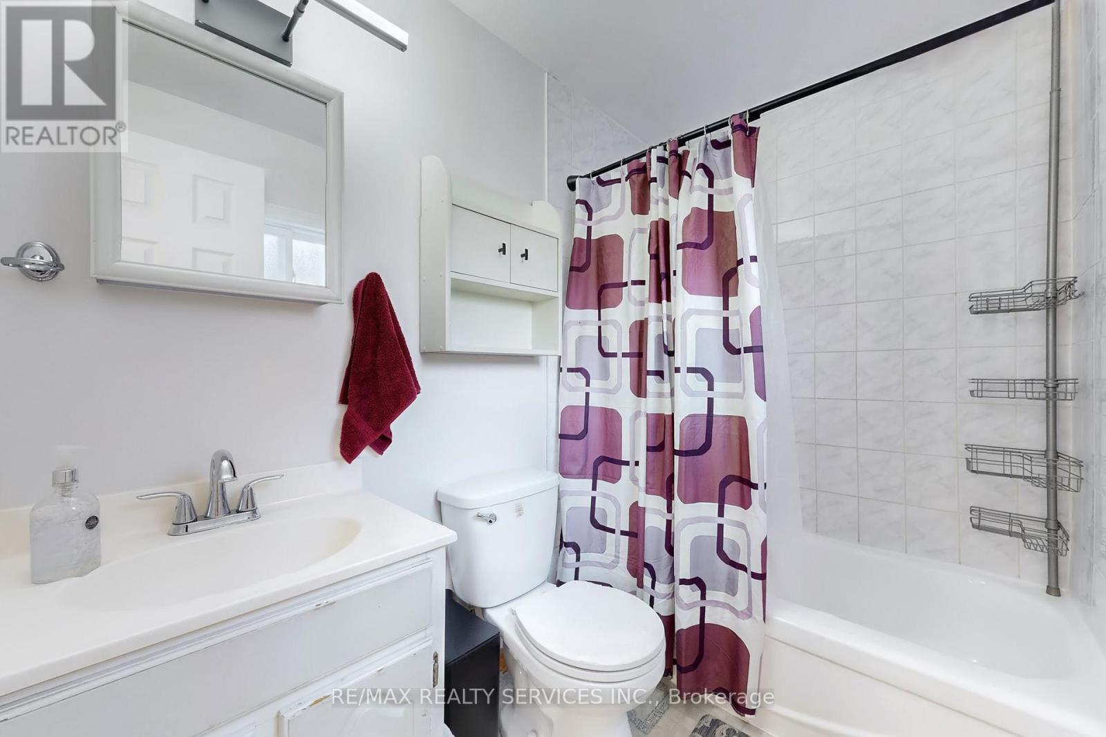 2 Hector Court, Brampton, Ontario  L6S 1P1 - Photo 25 - W12485022