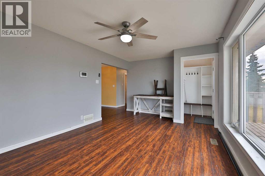 281 N 300 W, Raymond, Alberta  T0K 2S0 - Photo 7 - A2261381