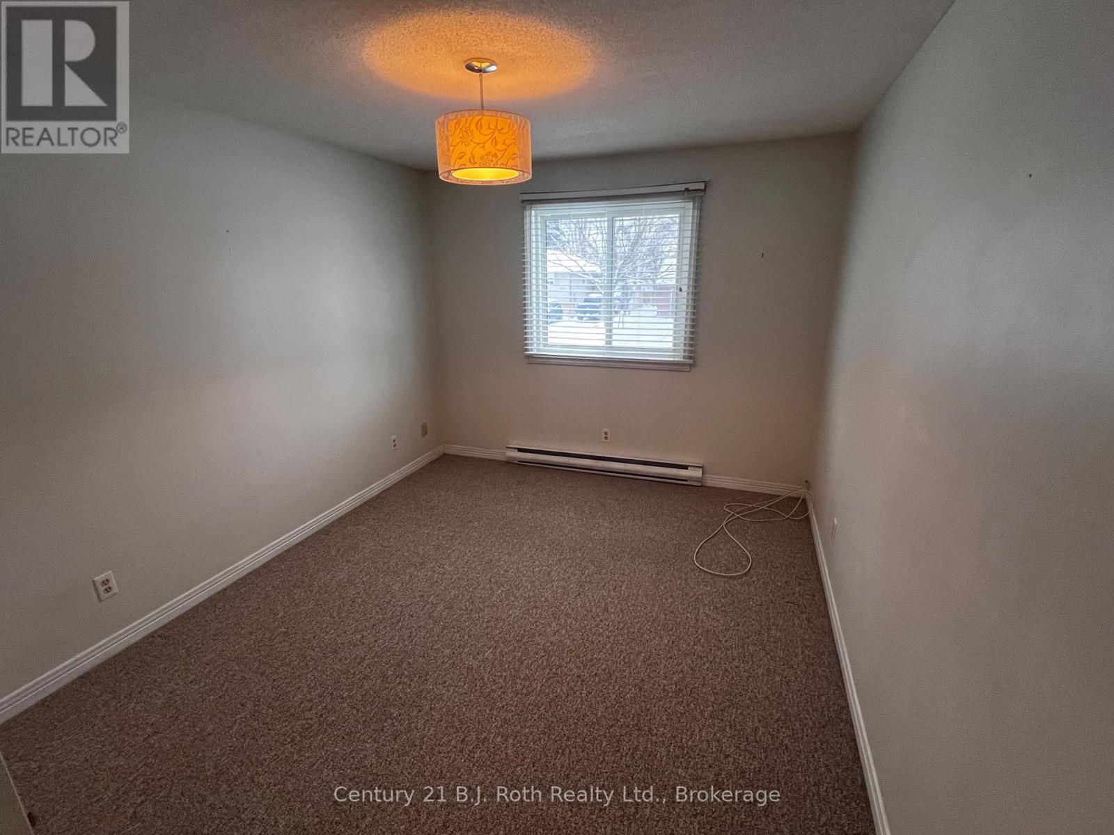 2 - 406 Mary Street, Orillia, Ontario L3V 3G3 - Photo 9 - S12589598