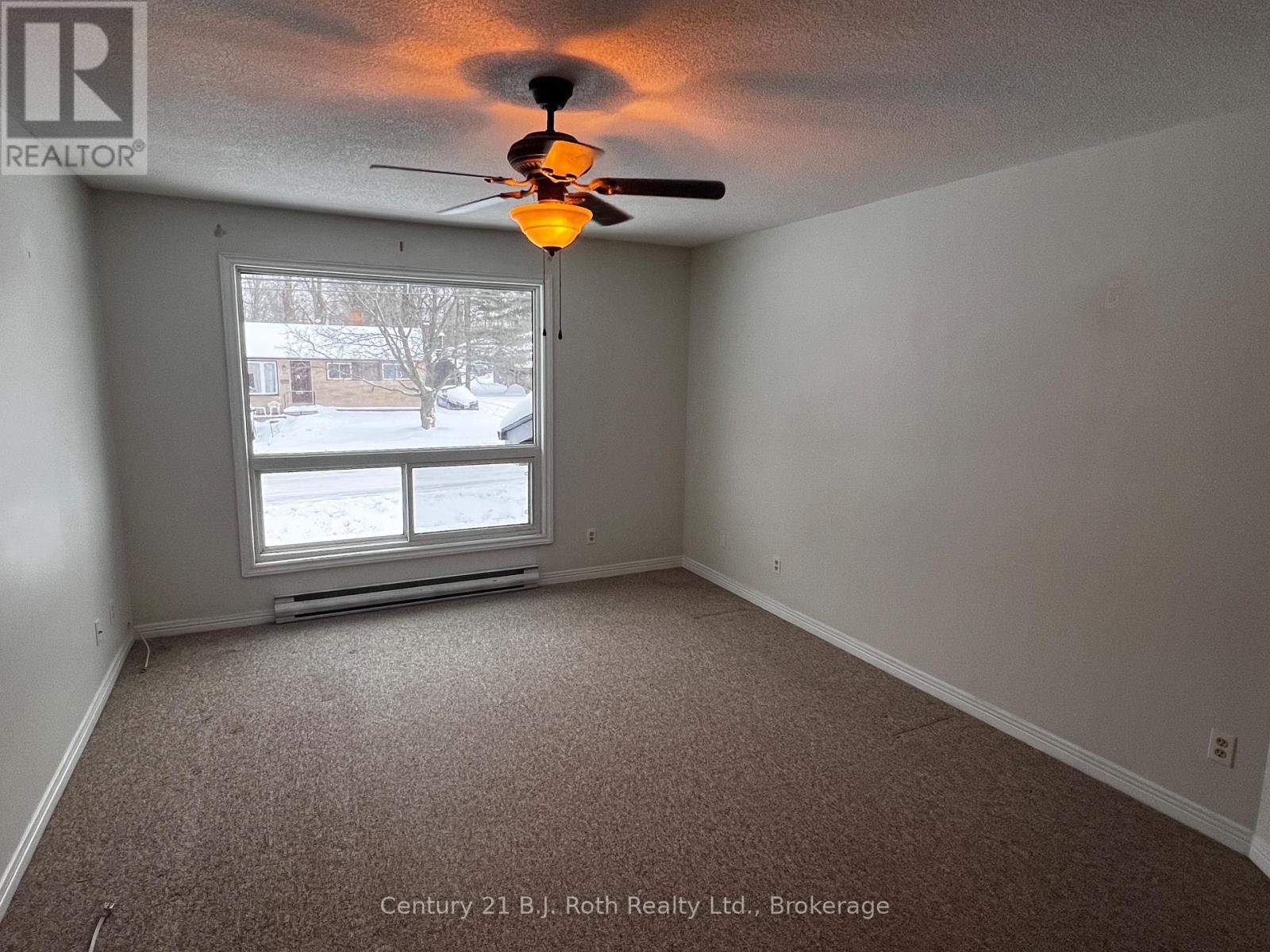 2 - 406 Mary Street, Orillia, Ontario L3V 3G3 - Photo 3 - S12589598