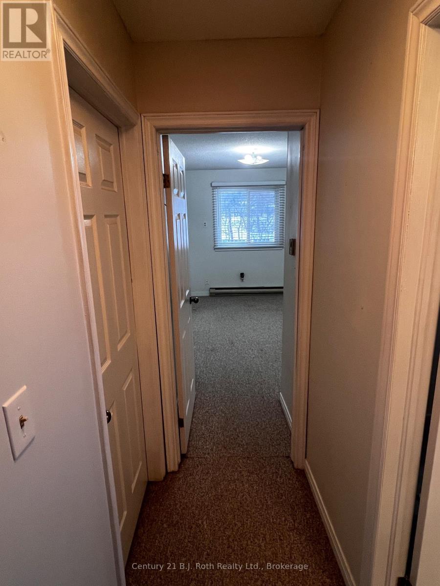 2 - 406 Mary Street, Orillia, Ontario L3V 3G3 - Photo 7 - S12589598