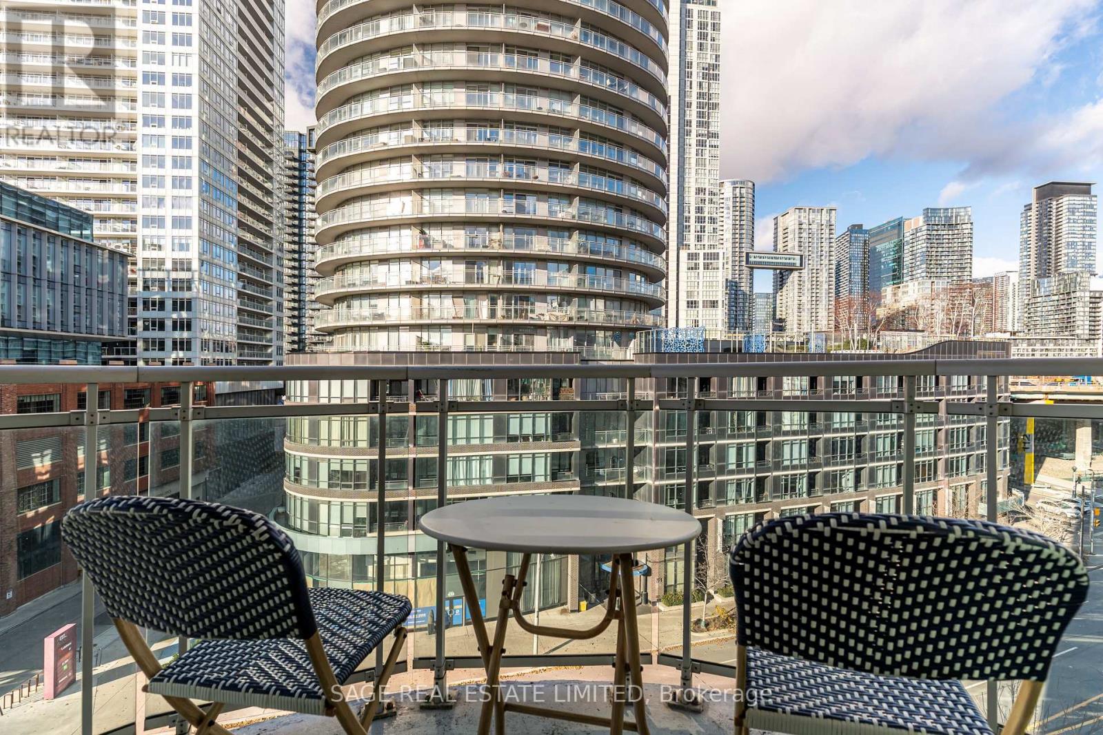 819 - 600 Queens Quay W, Toronto, Ontario M5V 3M3 - Photo 14 - C12593190