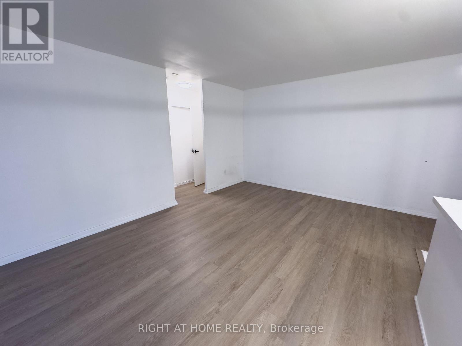 210 - 896 Eglinton Avenue E, Toronto, Ontario  M4G 2L2 - Photo 2 - C12593200