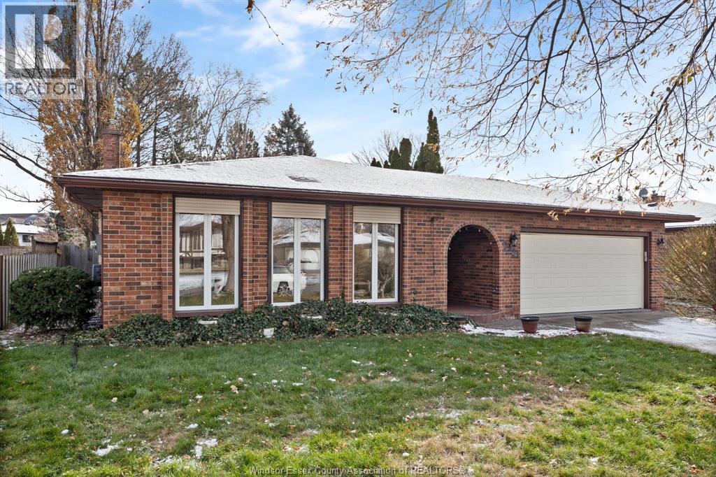 9431 ASHLAND DRIVE, Windsor, Ontario