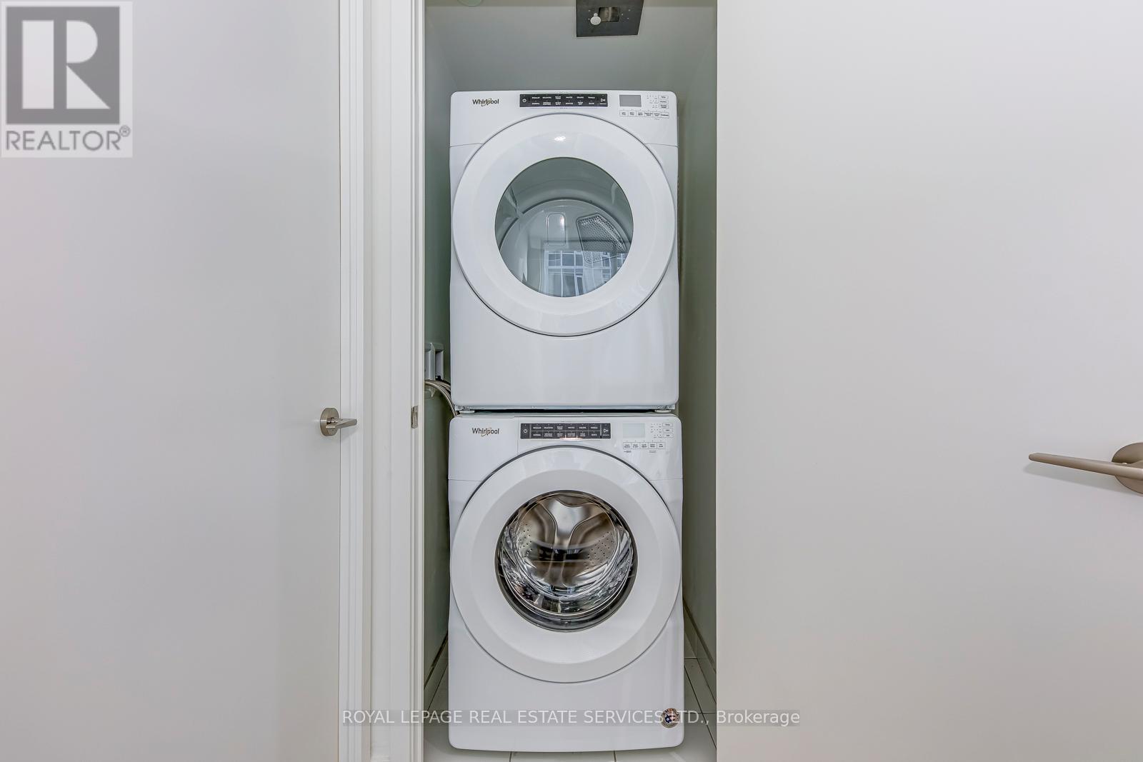 3903 - 1 Yorkville Avenue, Toronto, Ontario M4W 0B1 - Photo 27 - C12168245