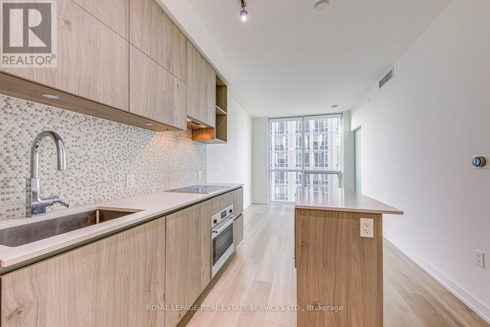 3903 - 1 Yorkville Avenue, Toronto, Ontario M4W 0B1 - Photo 10 - C12168245