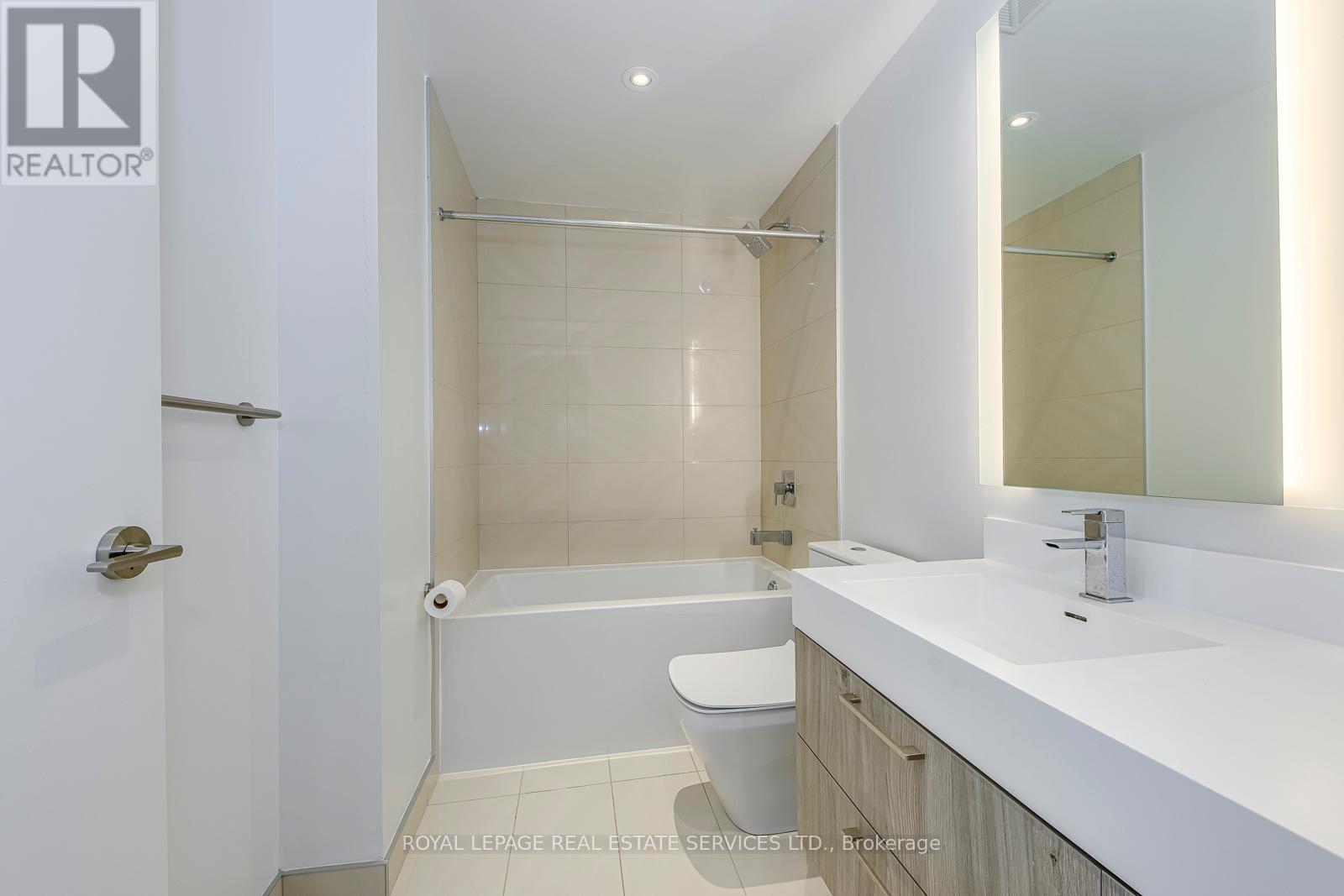 3903 - 1 Yorkville Avenue, Toronto, Ontario M4W 0B1 - Photo 25 - C12168245