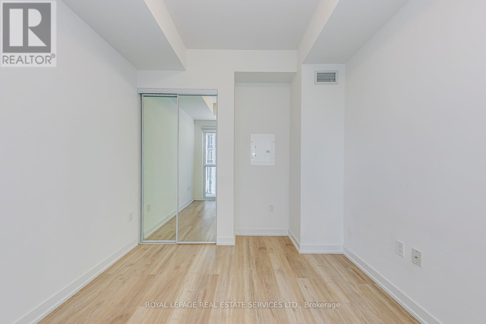 3903 - 1 Yorkville Avenue, Toronto, Ontario M4W 0B1 - Photo 21 - C12168245