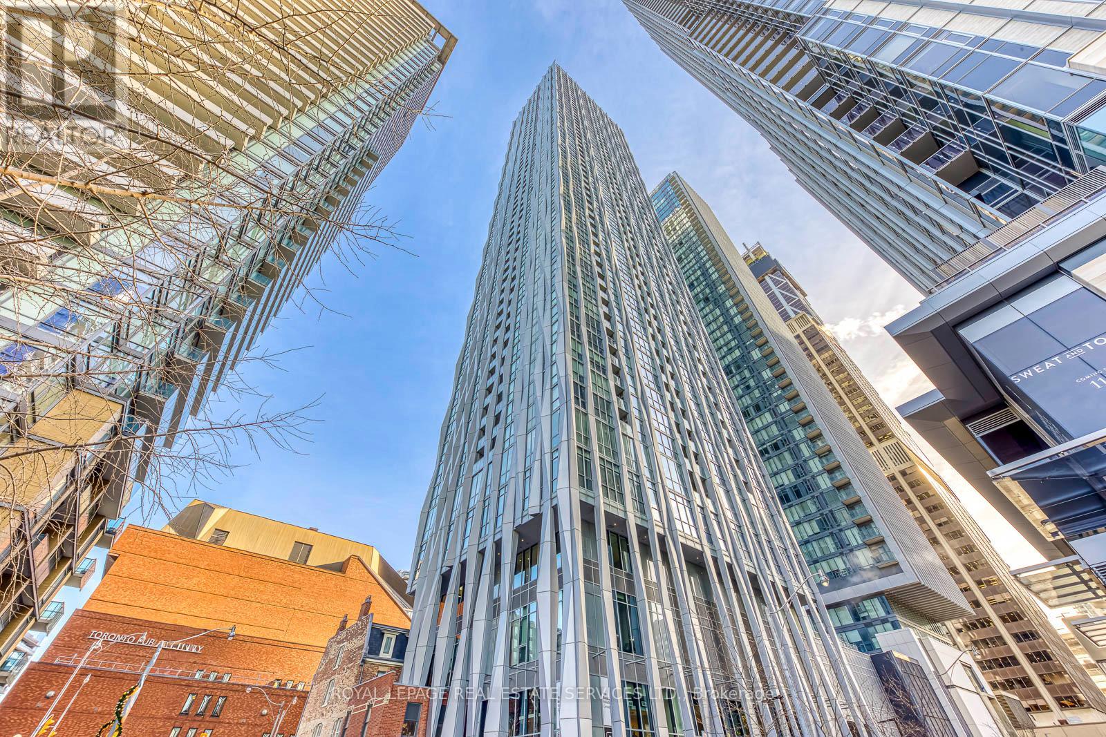 3903 - 1 Yorkville Avenue, Toronto, Ontario M4W 0B1 - Photo 4 - C12168245