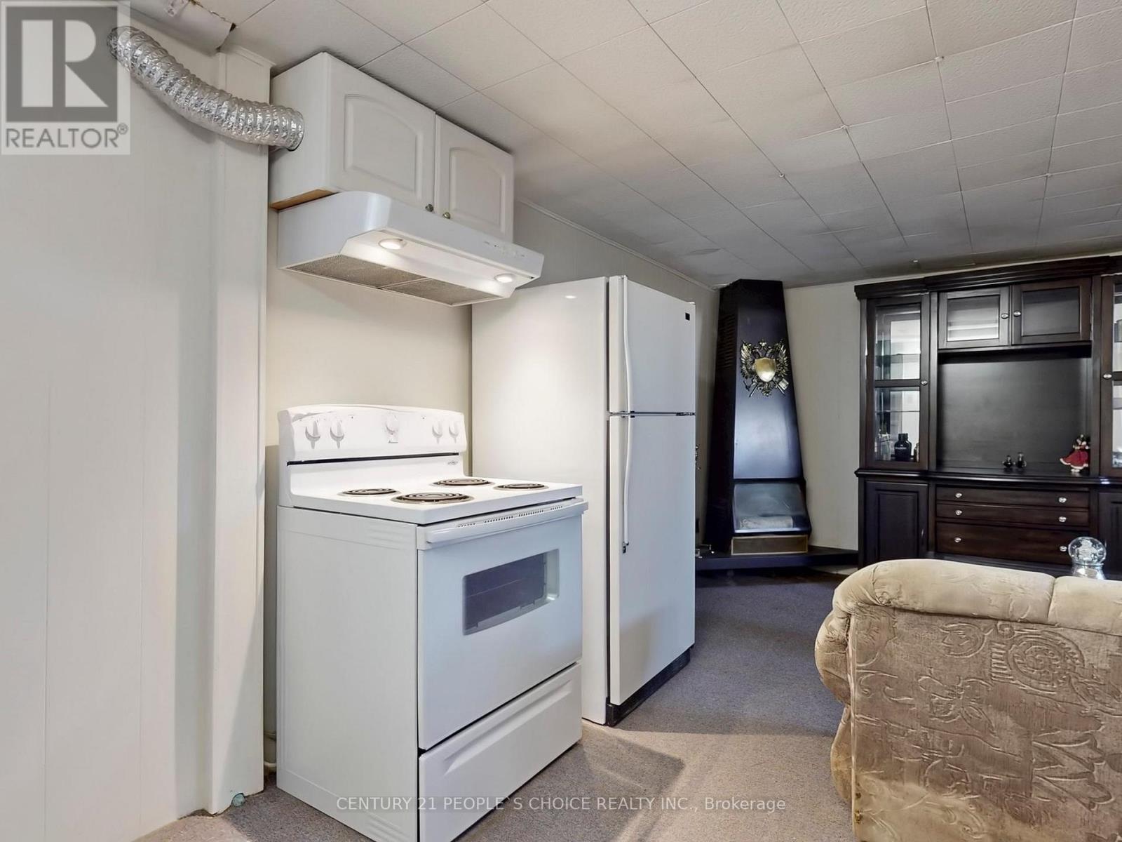 35 Westhumber Boulevard, Toronto (West Humber-Clairville), Ontario  M9W 3M5 - Photo 36 - W12591298