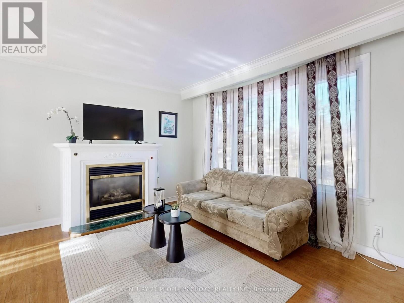 35 Westhumber Boulevard, Toronto (West Humber-Clairville), Ontario  M9W 3M5 - Photo 7 - W12591298