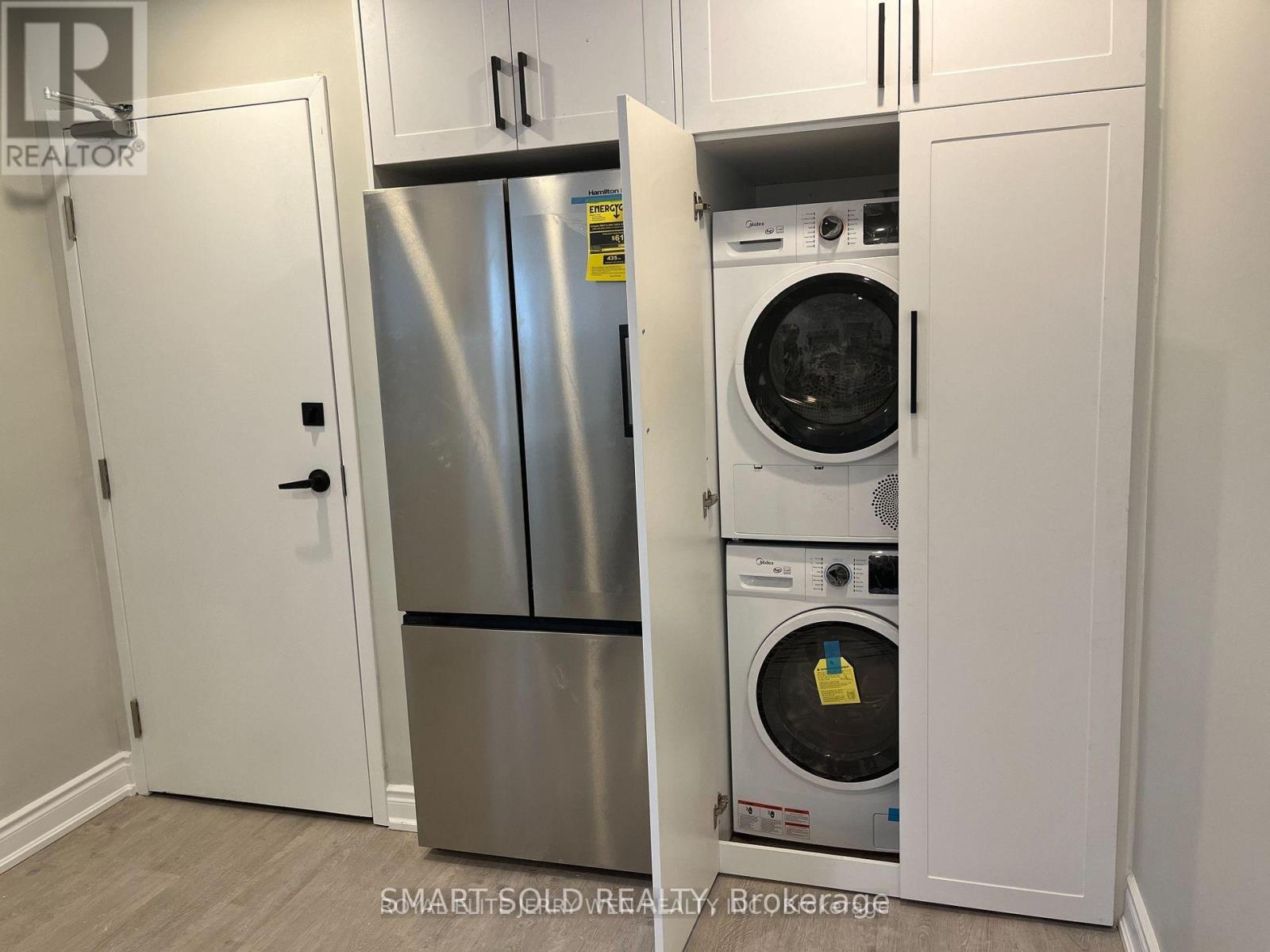 Upper - 228 Silverbirch Drive, Newmarket, Ontario  L3Y 2Z5 - Photo 10 - N12593184