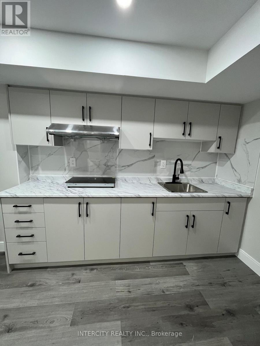 54 HANSARD DRIVE, Vaughan, Ontario