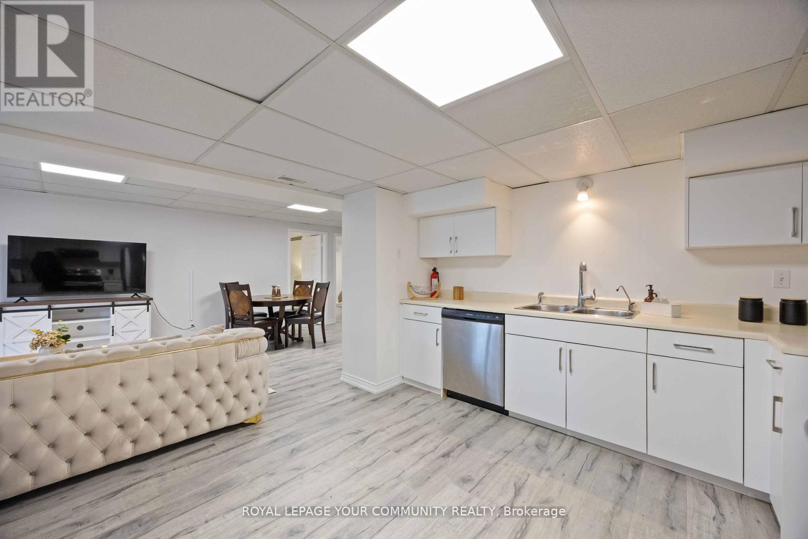 Lower - 86 Tamarac Trail, Aurora, Ontario  L4G 5S1 - Photo 10 - N12593240