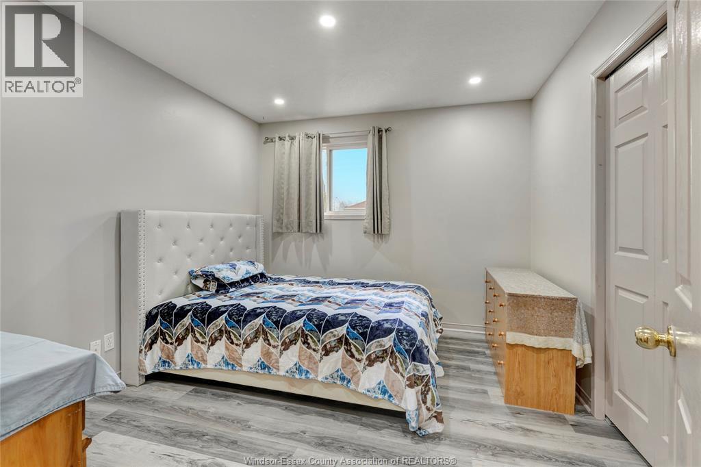 569 Sacred Heart, Lasalle, Ontario N9J 3L9 - Photo 13 - 25030943