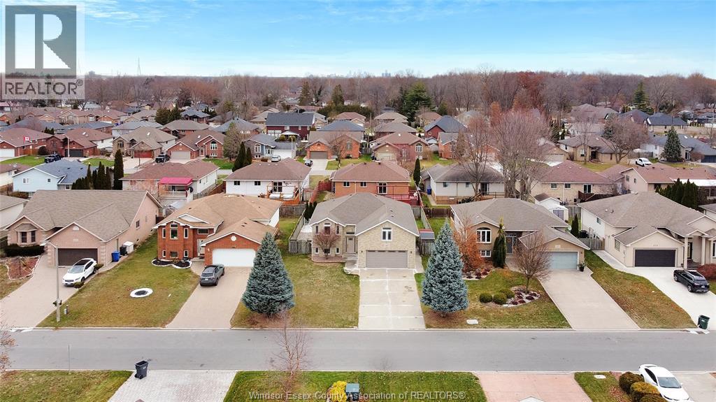 569 Sacred Heart, Lasalle, Ontario N9J 3L9 - Photo 32 - 25030943