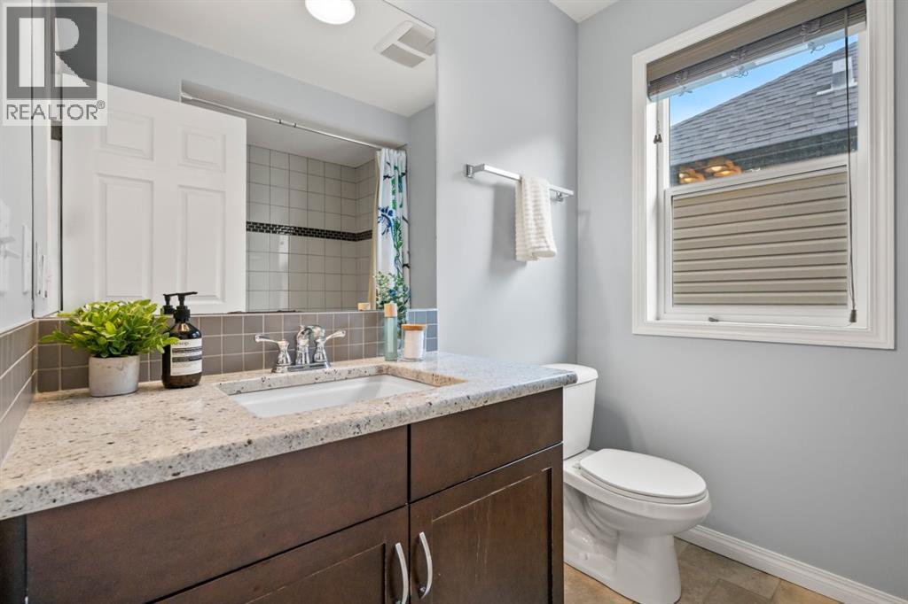 2938 Chinook Winds Drive Sw, Airdrie, Alberta  T4B 0P6 - Photo 13 - A2261573