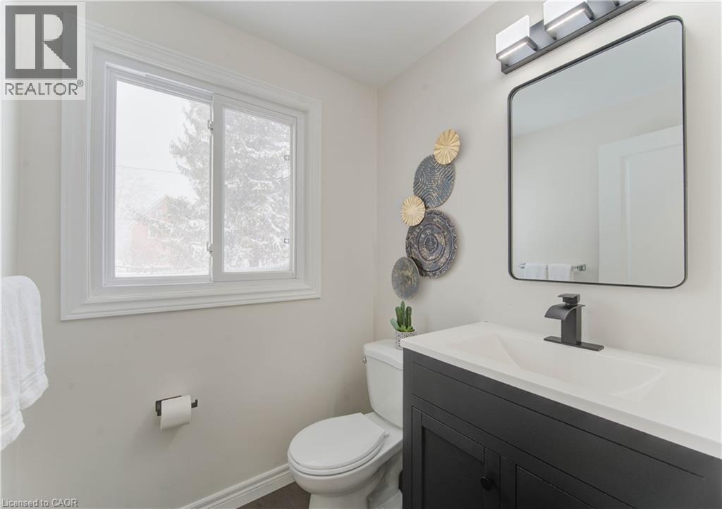 278 Erb Street E, Waterloo, Ontario  N2J 1N7 - Photo 11 - 40791360