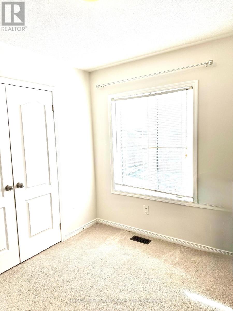 2 Melbrit Lane, Caledon, Ontario  L7C 4C9 - Photo 16 - W12593186