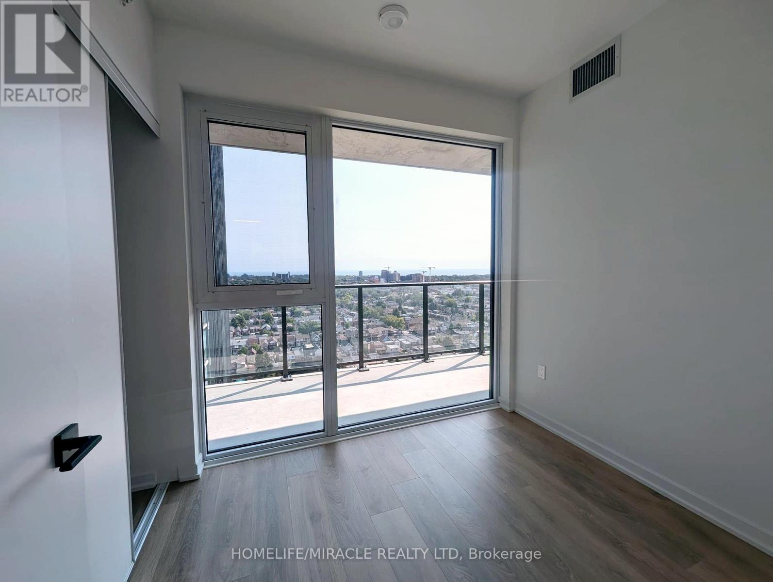 1801 - 1285 Dupont Street, Toronto, Ontario  M6H 0E3 - Photo 10 - W12593202