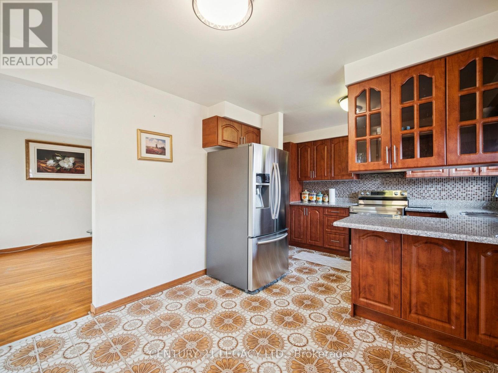 2152 Sheppard Avenue W, Toronto (Glenfield-Jane Heights), Ontario  M3N 1A5 - Photo 11 - W12593212