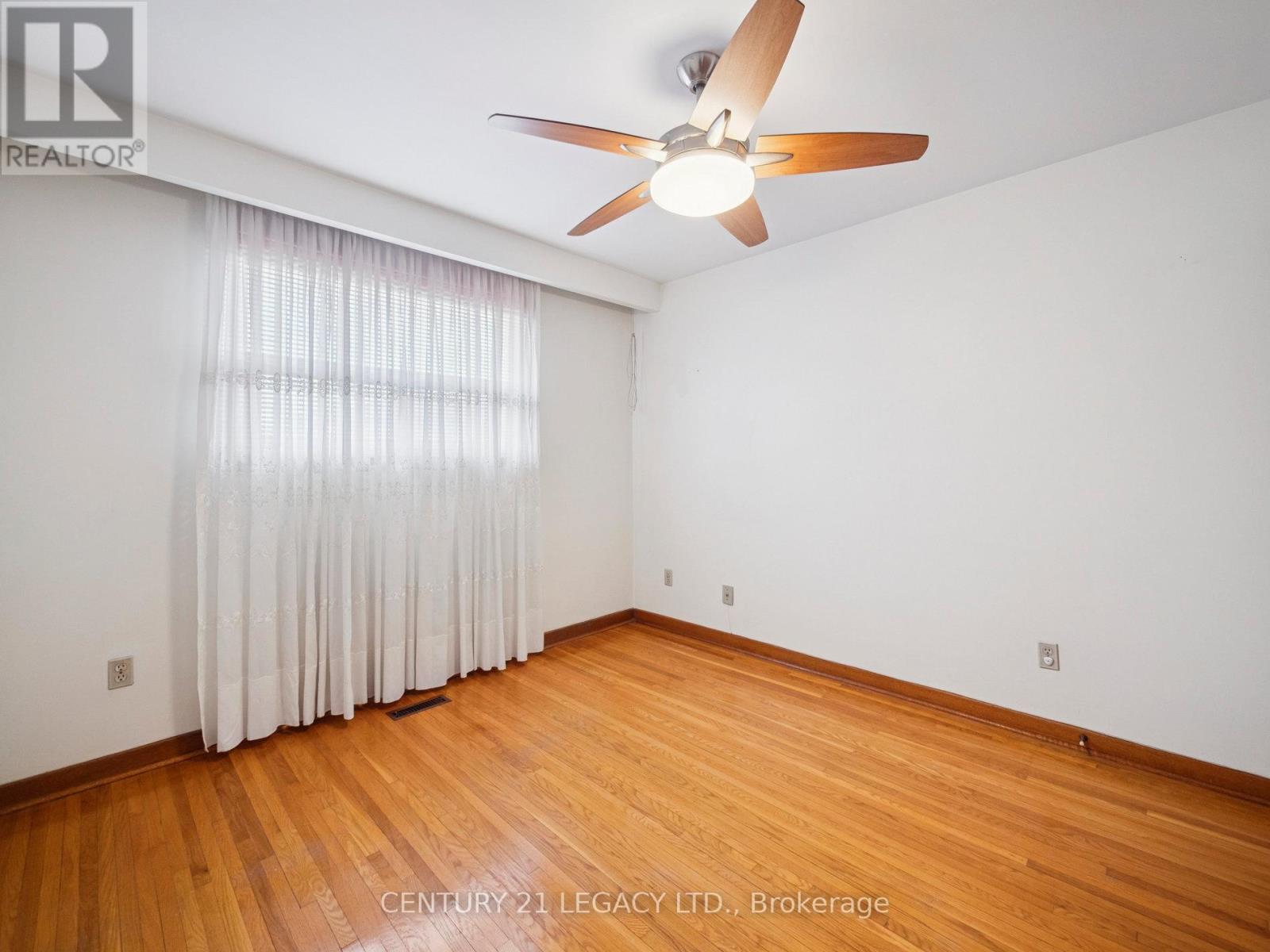 2152 Sheppard Avenue W, Toronto (Glenfield-Jane Heights), Ontario  M3N 1A5 - Photo 24 - W12593212