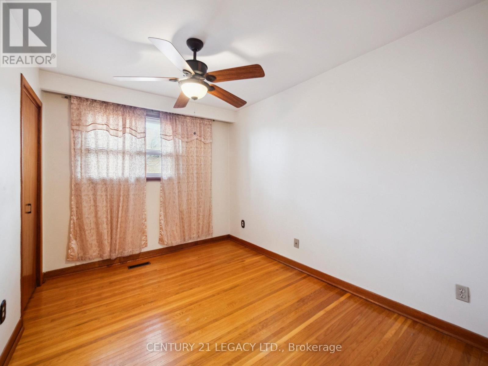 2152 Sheppard Avenue W, Toronto (Glenfield-Jane Heights), Ontario  M3N 1A5 - Photo 26 - W12593212