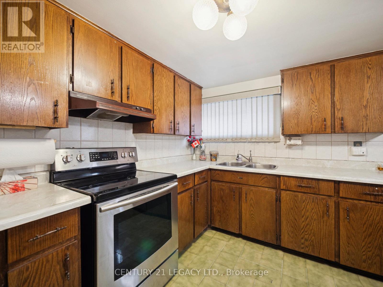 2152 Sheppard Avenue W, Toronto (Glenfield-Jane Heights), Ontario  M3N 1A5 - Photo 35 - W12593212