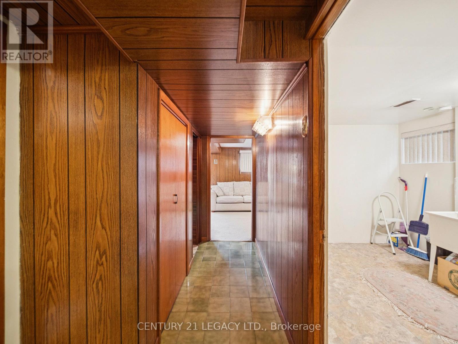 2152 Sheppard Avenue W, Toronto (Glenfield-Jane Heights), Ontario  M3N 1A5 - Photo 36 - W12593212