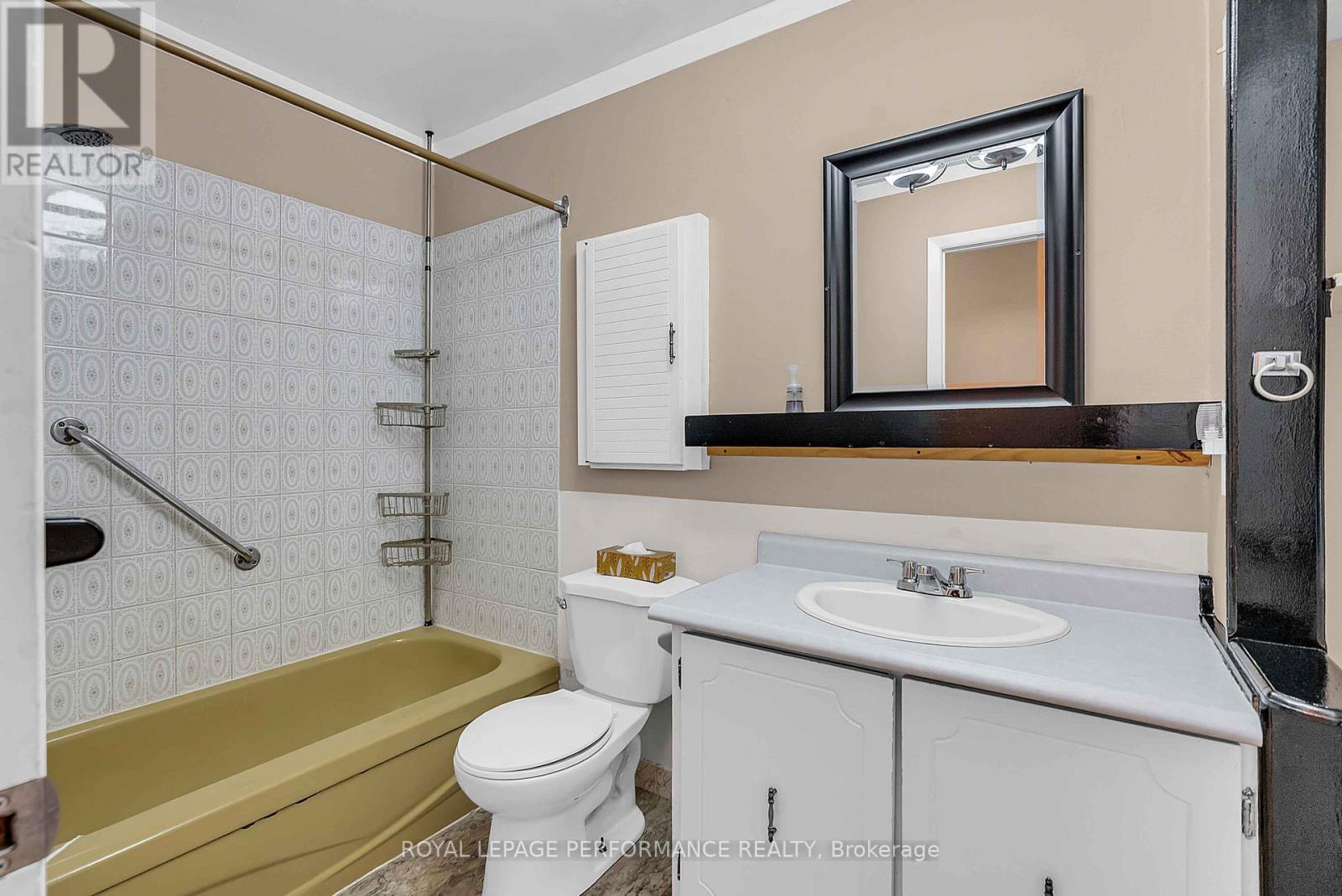 105 Balmoral Avenue, Cornwall, Ontario  K6H 6A4 - Photo 13 - X12593300