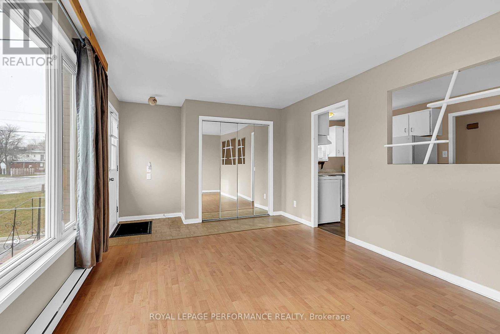 105 Balmoral Avenue, Cornwall, Ontario  K6H 6A4 - Photo 6 - X12593300