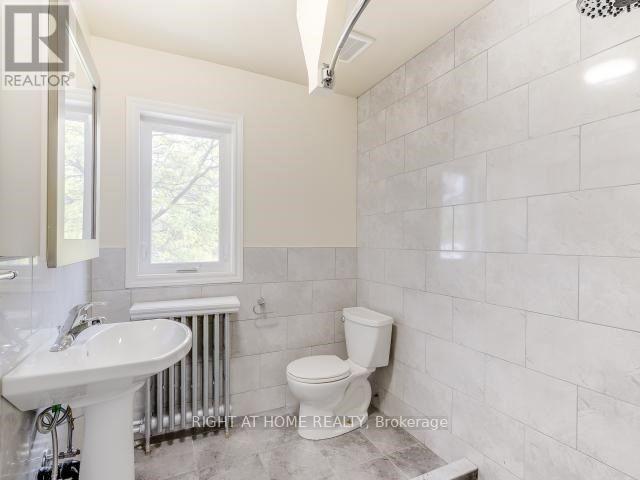 1742 Bayview Avenue, Toronto, Ontario M4G 3C4 - Photo 11 - C12592806