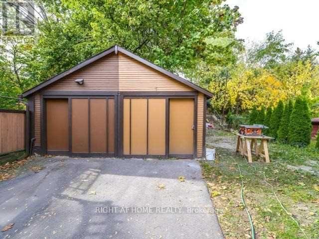 1742 Bayview Avenue, Toronto, Ontario M4G 3C4 - Photo 14 - C12592808