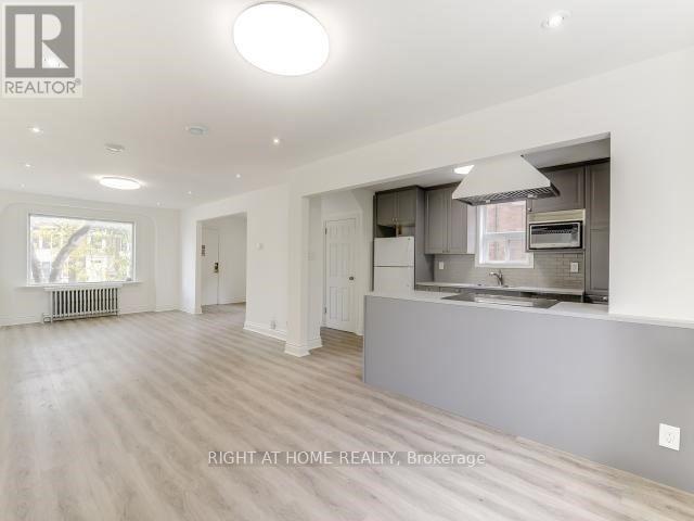 1742 Bayview Avenue, Toronto, Ontario M4G 3C4 - Photo 8 - C12592808