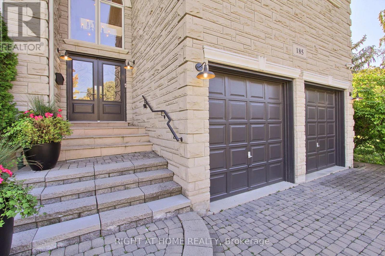 185 King High Drive, Vaughan, Ontario  L4J 3N3 - Photo 4 - N12436622