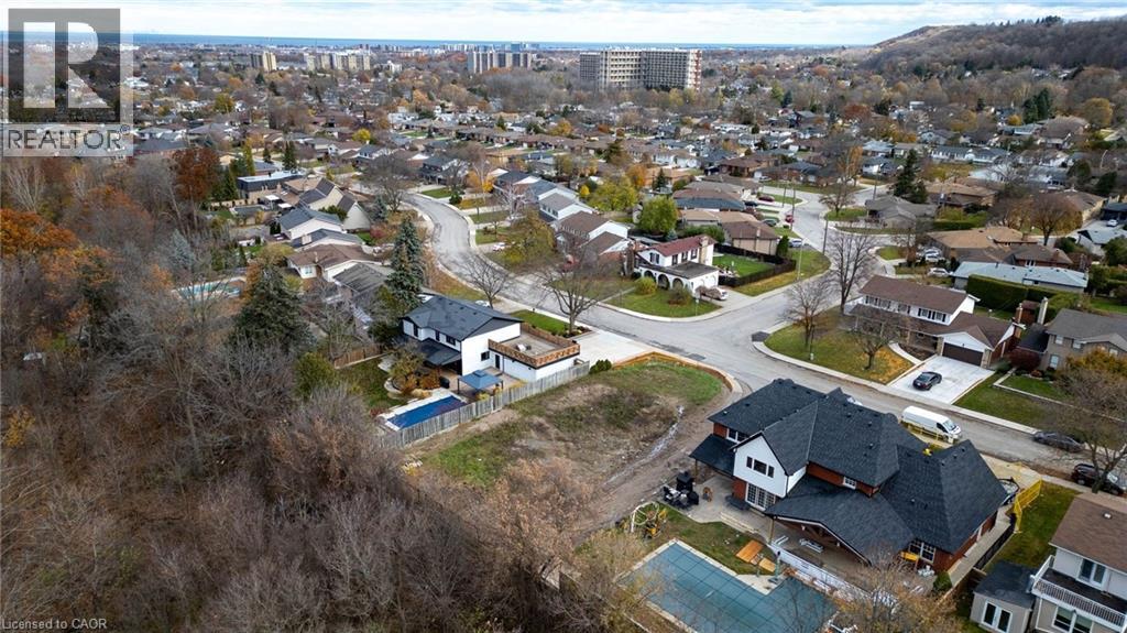 156 Country Club Drive, Hamilton, Ontario L8K 5W2 - Photo 15 - 40790808