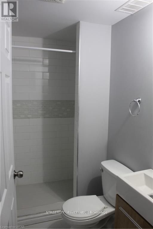 1486 Mickleborough Drive, London North, Ontario  N6G 5R6 - Photo 35 - X12593312