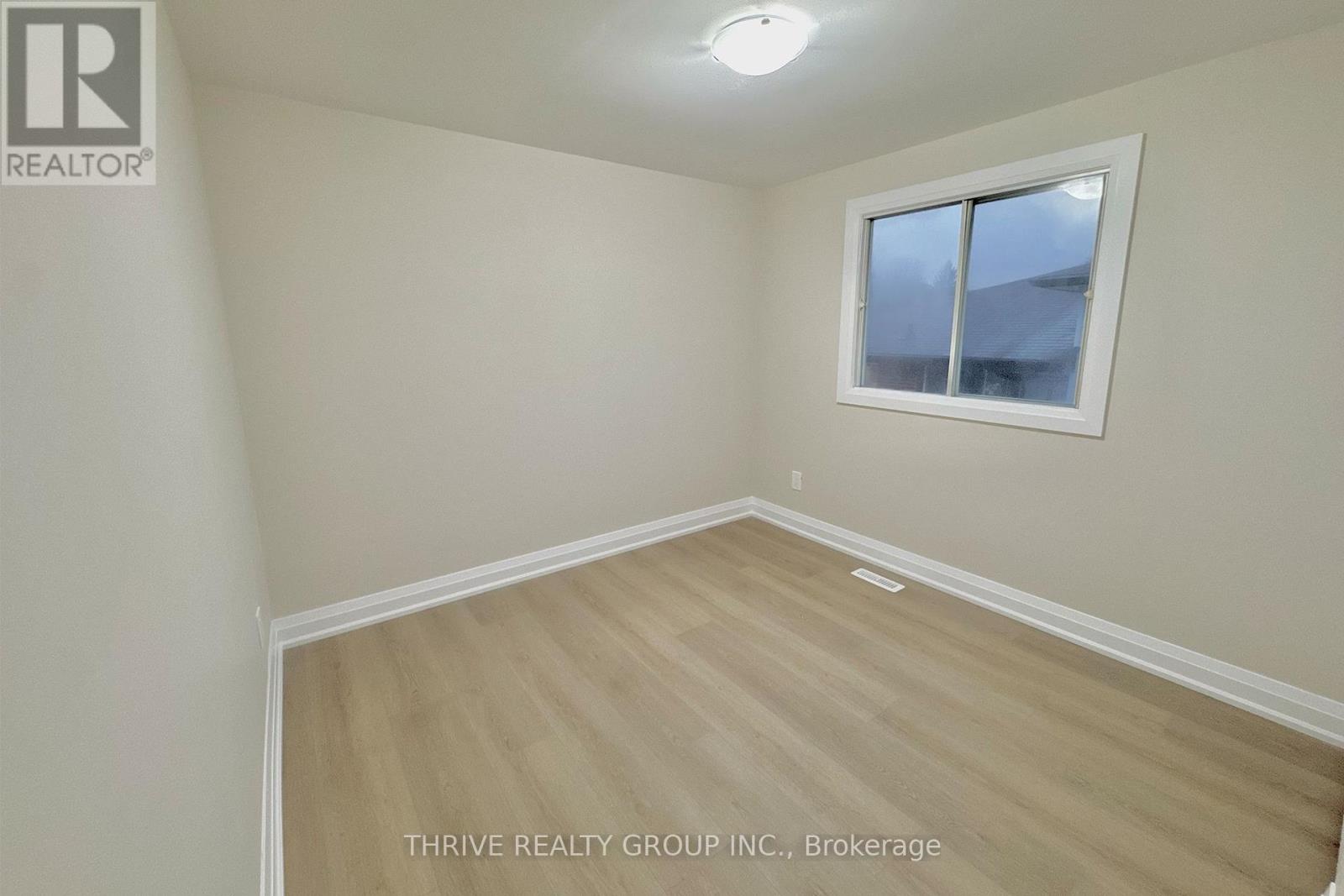 645 Chiddington Avenue, London South, Ontario  N6C 2W6 - Photo 16 - X12593444